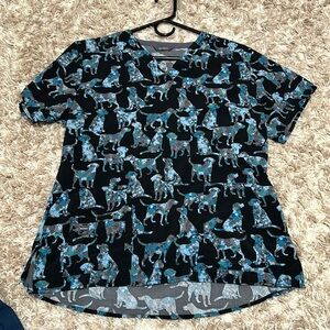 Carharttt scrub top dogs